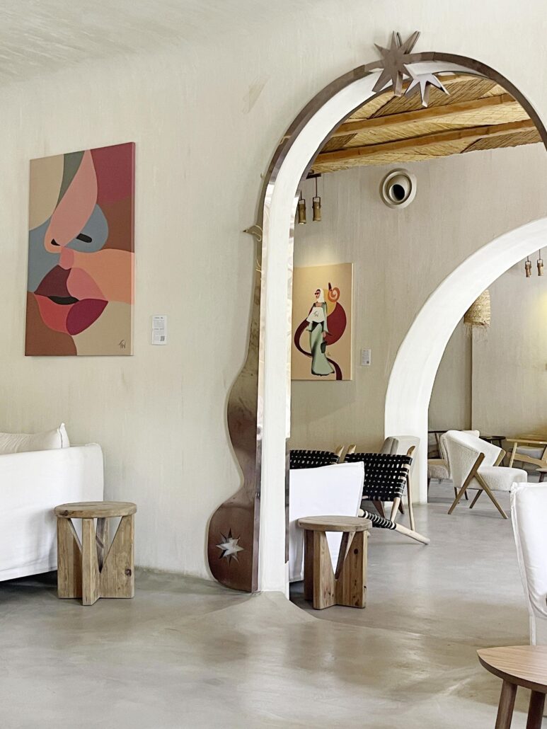 “Every time I travel alone, I love spending time in cafés to soak up the local atmosphere.” Here: The Moon Shell in Riyadh.