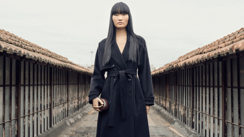 The Charm of Contrasts