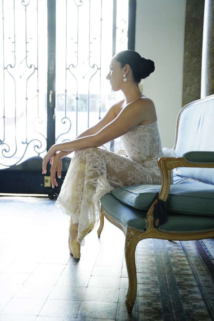 „Meine erste Sprache war Bewegung“, erinnert sich die Gründerin und CEO der Beyond Luxury Group, ehemalige Primaballerina, heute Autorin und Podcasterin.